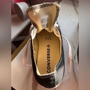 Never worn outside converse size 7 women black and white